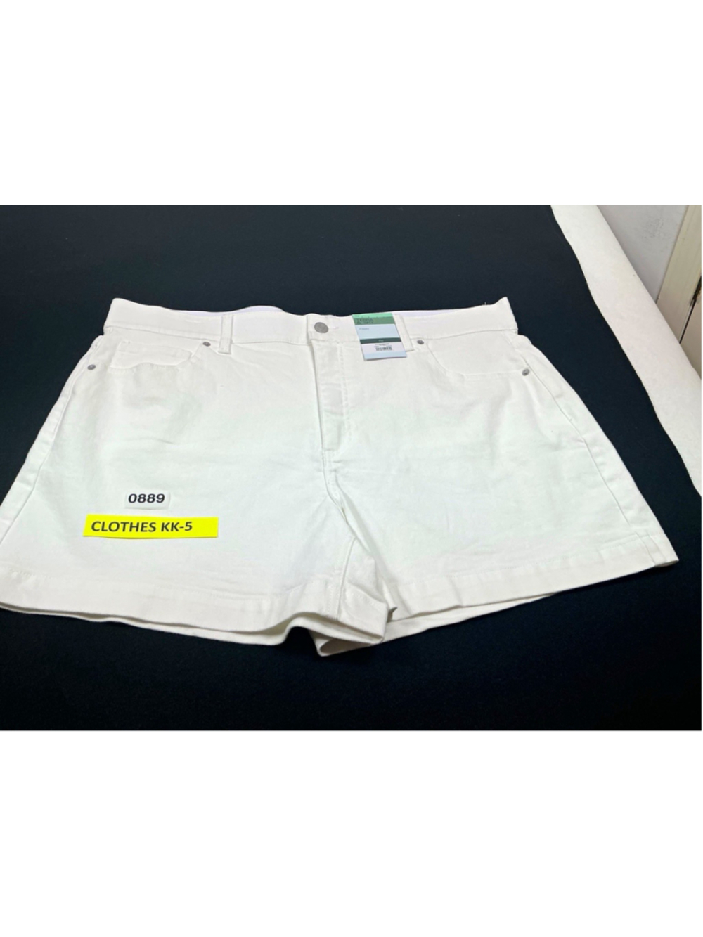 Terra & Sky Womens Plus A-Line White Denim Shorts 22W 5" Stretch 5-Pkt